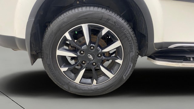 View Mahindra XUV500 Image 35 Used Mahindra XUV500 Image 35