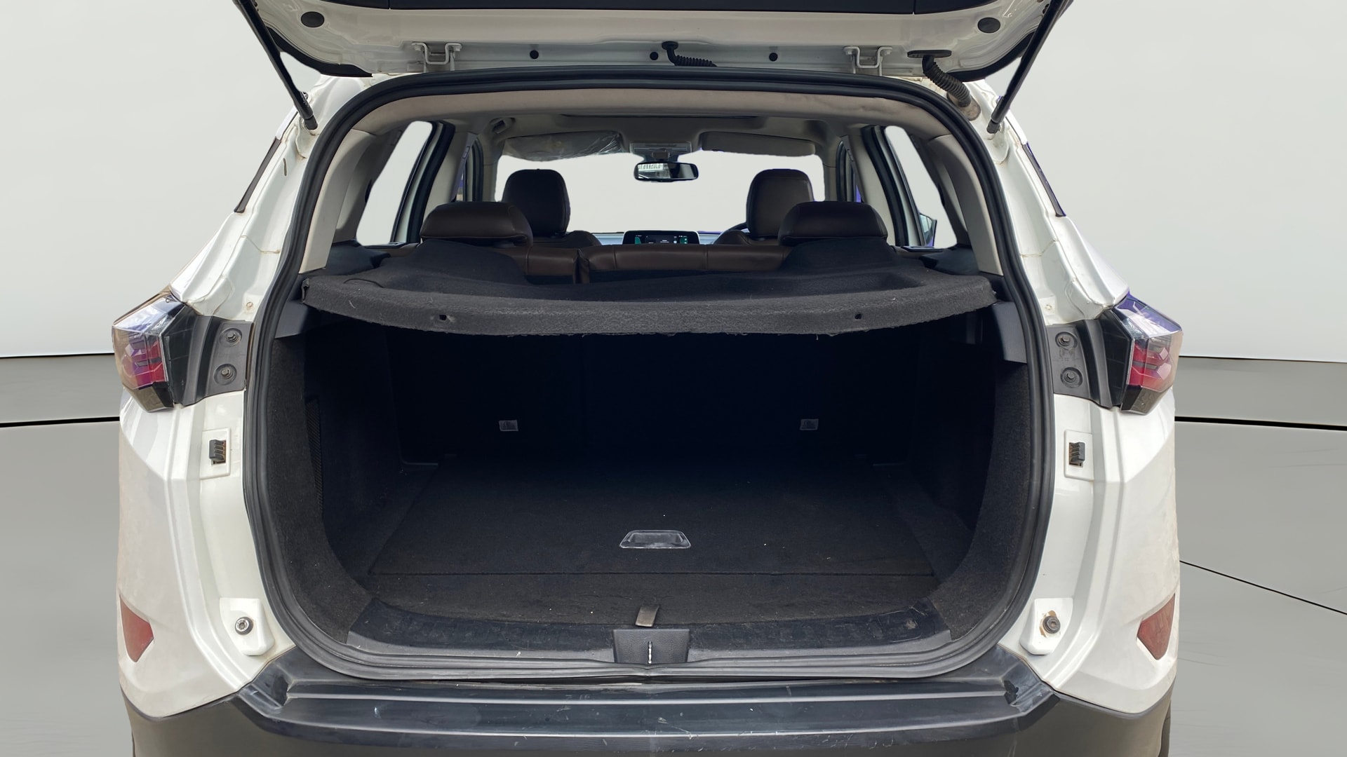 View 2023 Tata Harrier XE Image 39 Used 2023 Tata Harrier XE Image 39