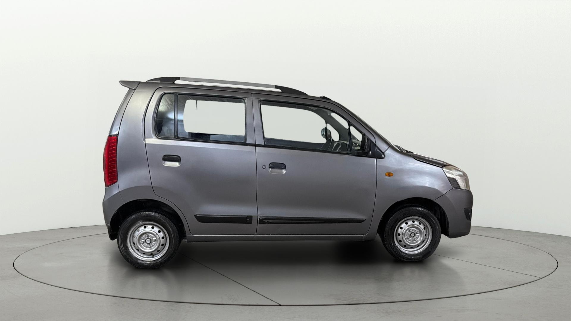 View 2018 Maruti Suzuki 1000 Base Variant Image 8 Used 2018 Maruti Suzuki 1000 Base Variant Image 8