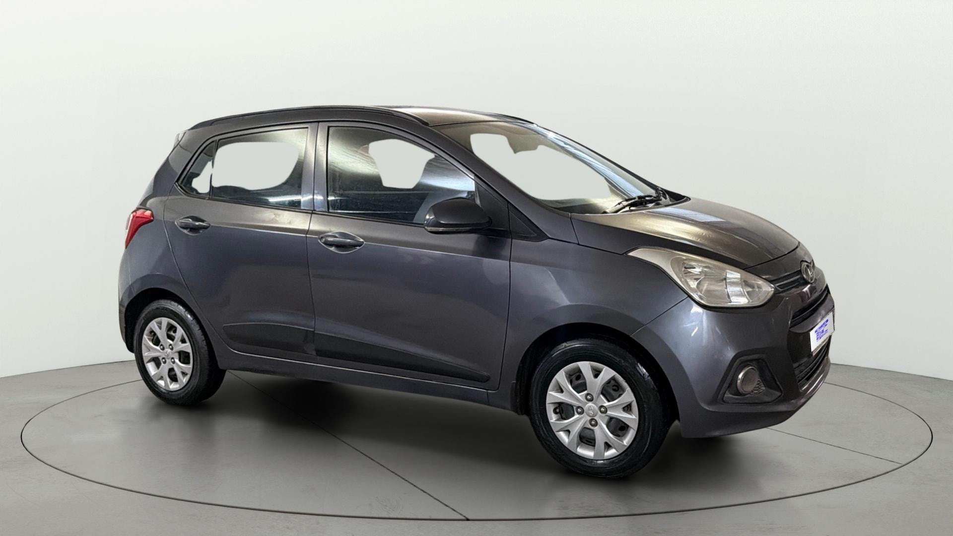 View 2015 Hyundai Grand i10 Sportz 1.2 Kappa Image 35 Used 2015 Hyundai Grand i10 Sportz 1.2 Kappa Image 35