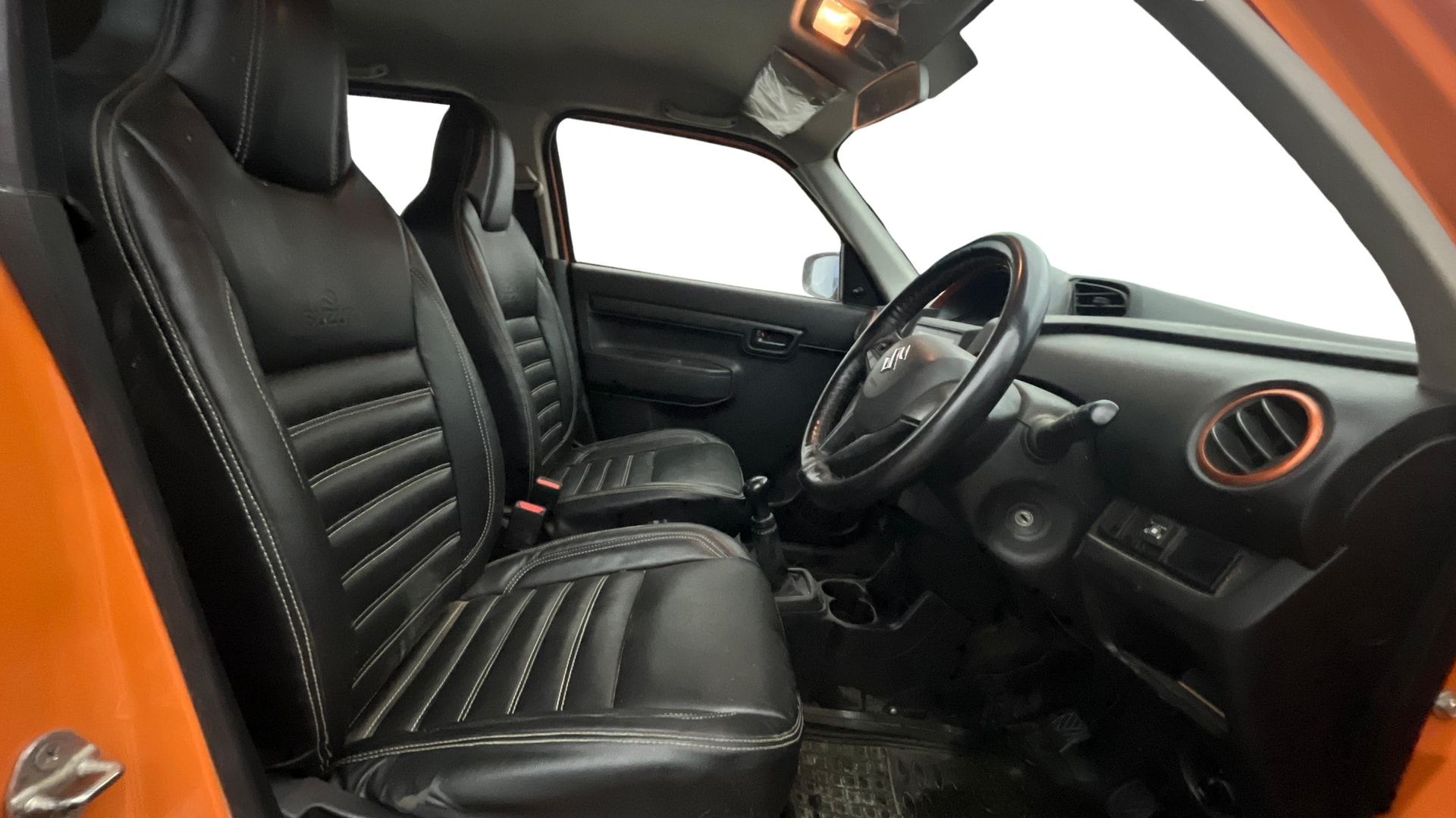 View 2020 Maruti Suzuki 1000 Base Variant Image 25 Used 2020 Maruti Suzuki 1000 Base Variant Image 25