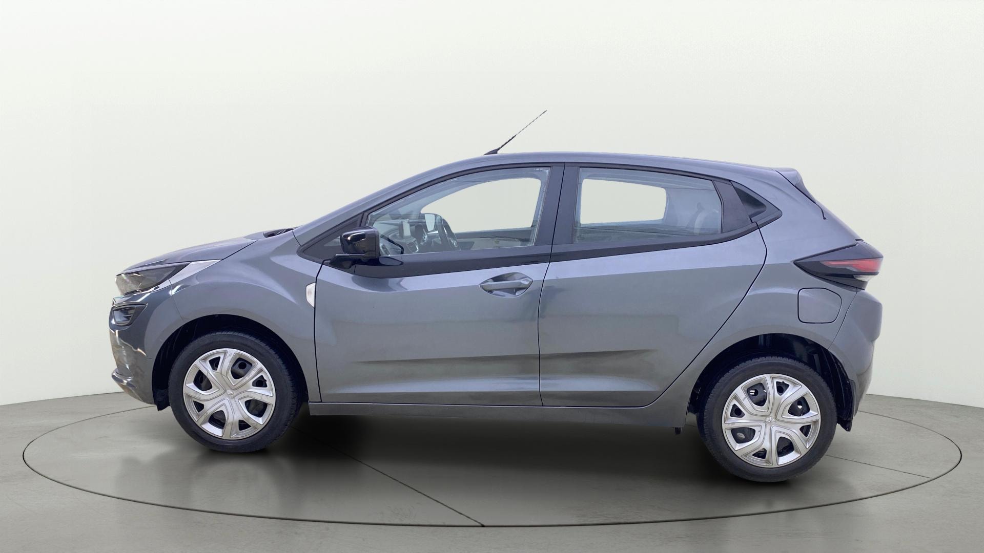 View 2022 Tata Altroz XM Plus Petrol Image 5 Used 2022 Tata Altroz XM Plus Petrol Image 5