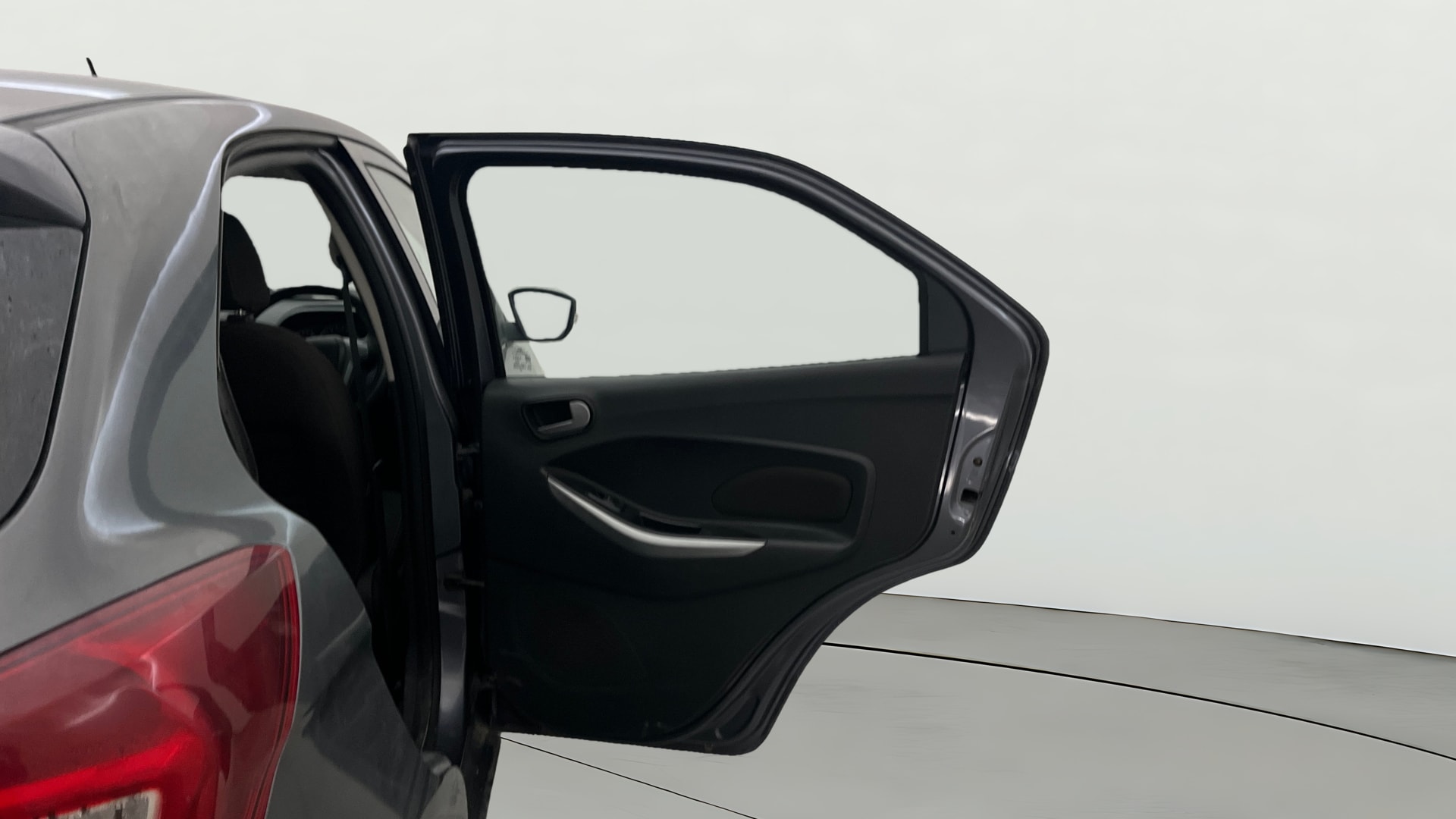 View 2016 Ford Figo Aspire 1.2P Ambiente MT BS IV Image 7 Used 2016 Ford Figo Aspire 1.2P Ambiente MT BS IV Image 7
