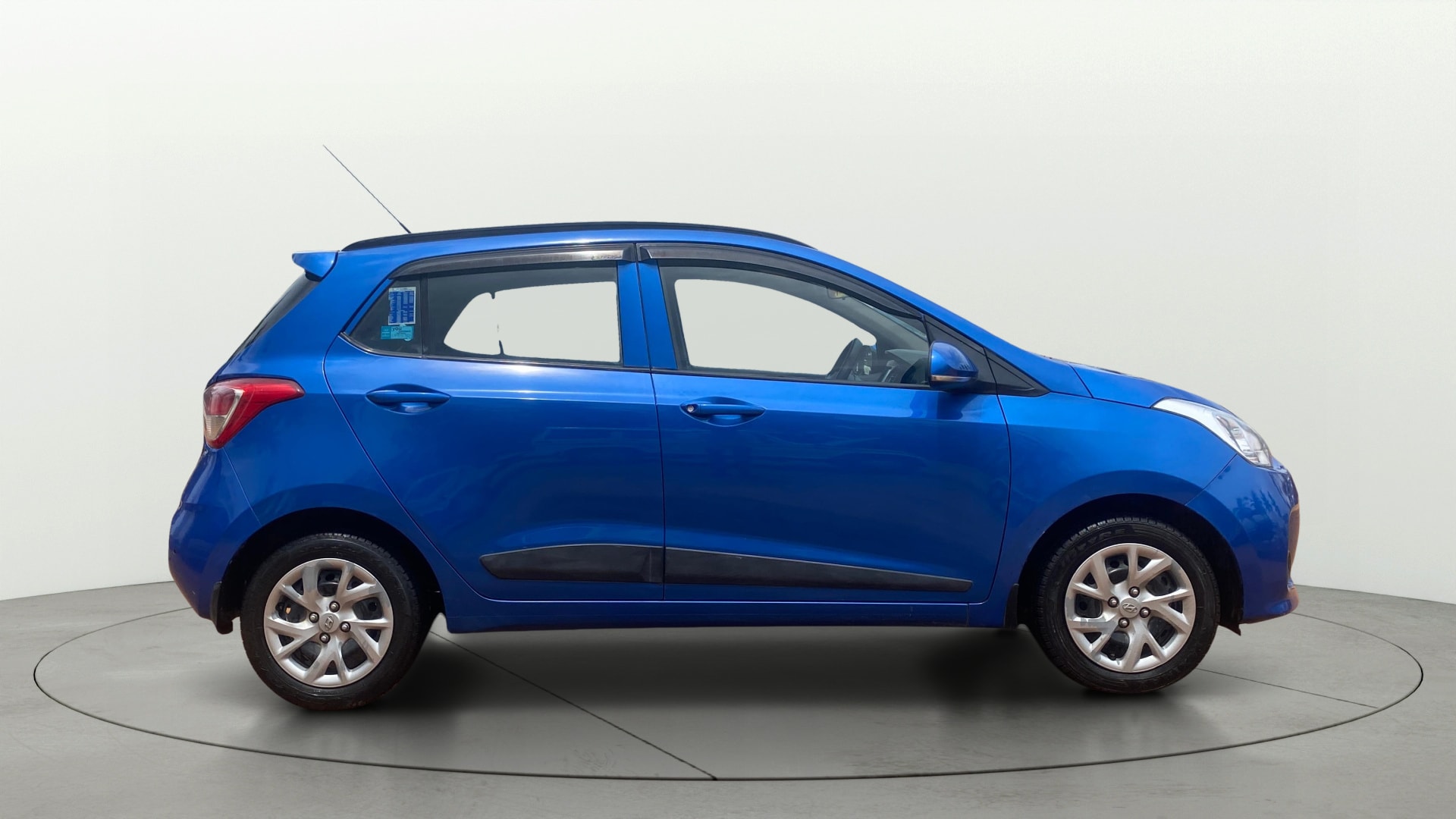 View 2019 Hyundai Grand i10 Sportz 1.2 Kappa Image 8 Used 2019 Hyundai Grand i10 Sportz 1.2 Kappa Image 8