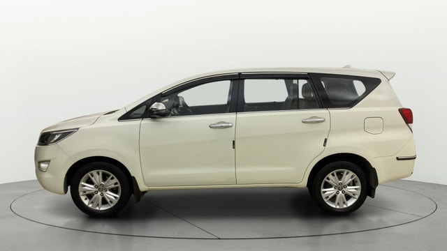 View Toyota Innova Crysta Image 6 Used Toyota Innova Crysta Image 6