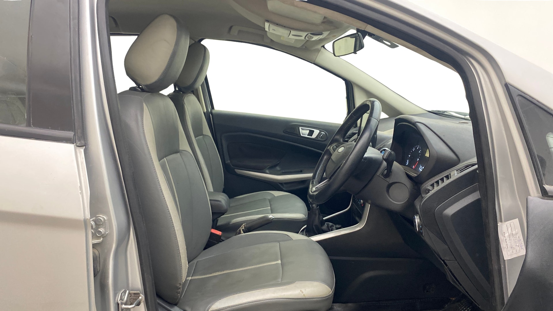 View 2019 Ford EcoSport 1.5 TDCi Diesel Ambiente BS IV Image 26 Used 2019 Ford EcoSport 1.5 TDCi Diesel Ambiente BS IV Image 26