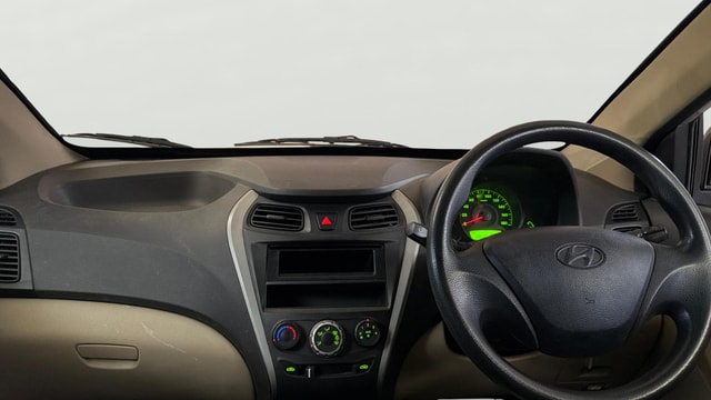 View Hyundai EON Image 17 Used Hyundai EON Image 17