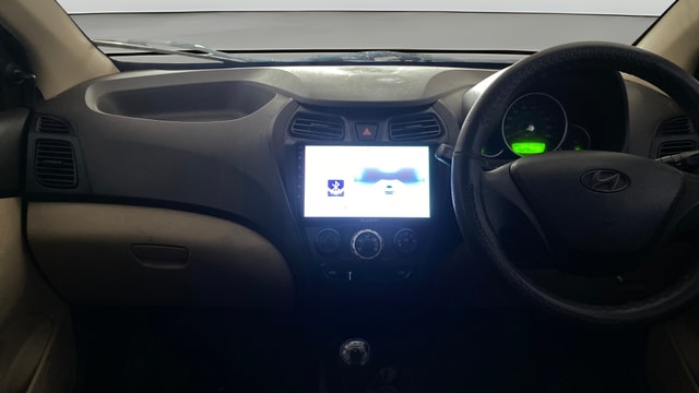 View Hyundai EON Image 17 Used Hyundai EON Image 17