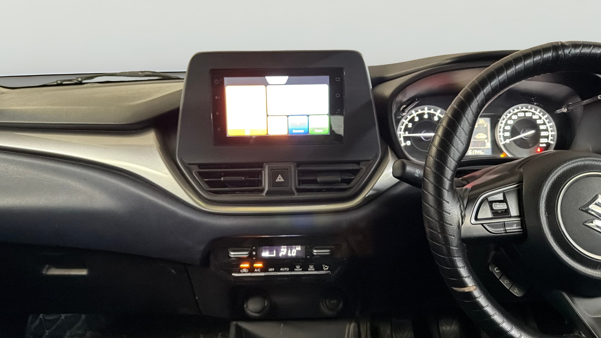 View 2024 Maruti Suzuki 1000 Base Variant Image 17 Used 2024 Maruti Suzuki 1000 Base Variant Image 17