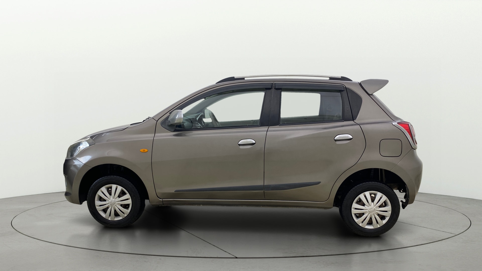 View 2017 Datsun Go T Image 5 Used 2017 Datsun Go T Image 5