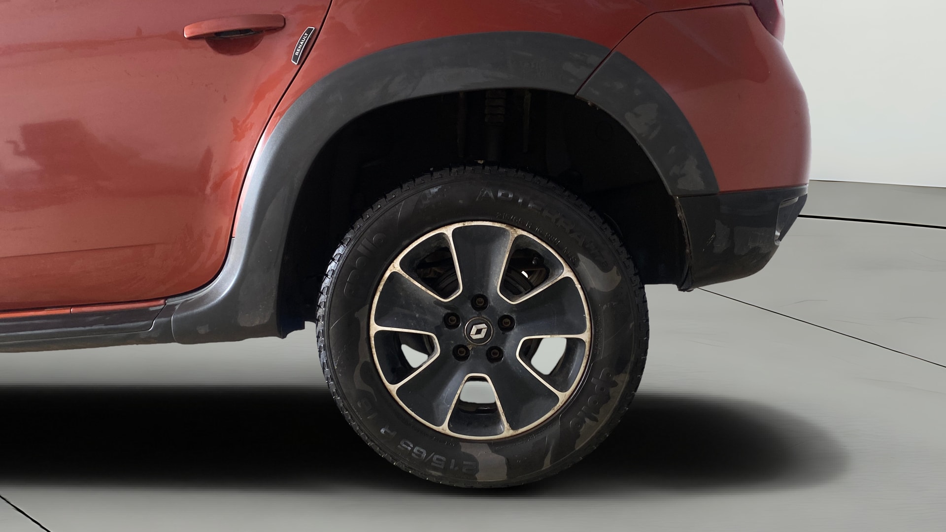 View 2019 Renault Duster Diesel 110PS RXZ AMT Image 11 Used 2019 Renault Duster Diesel 110PS RXZ AMT Image 11