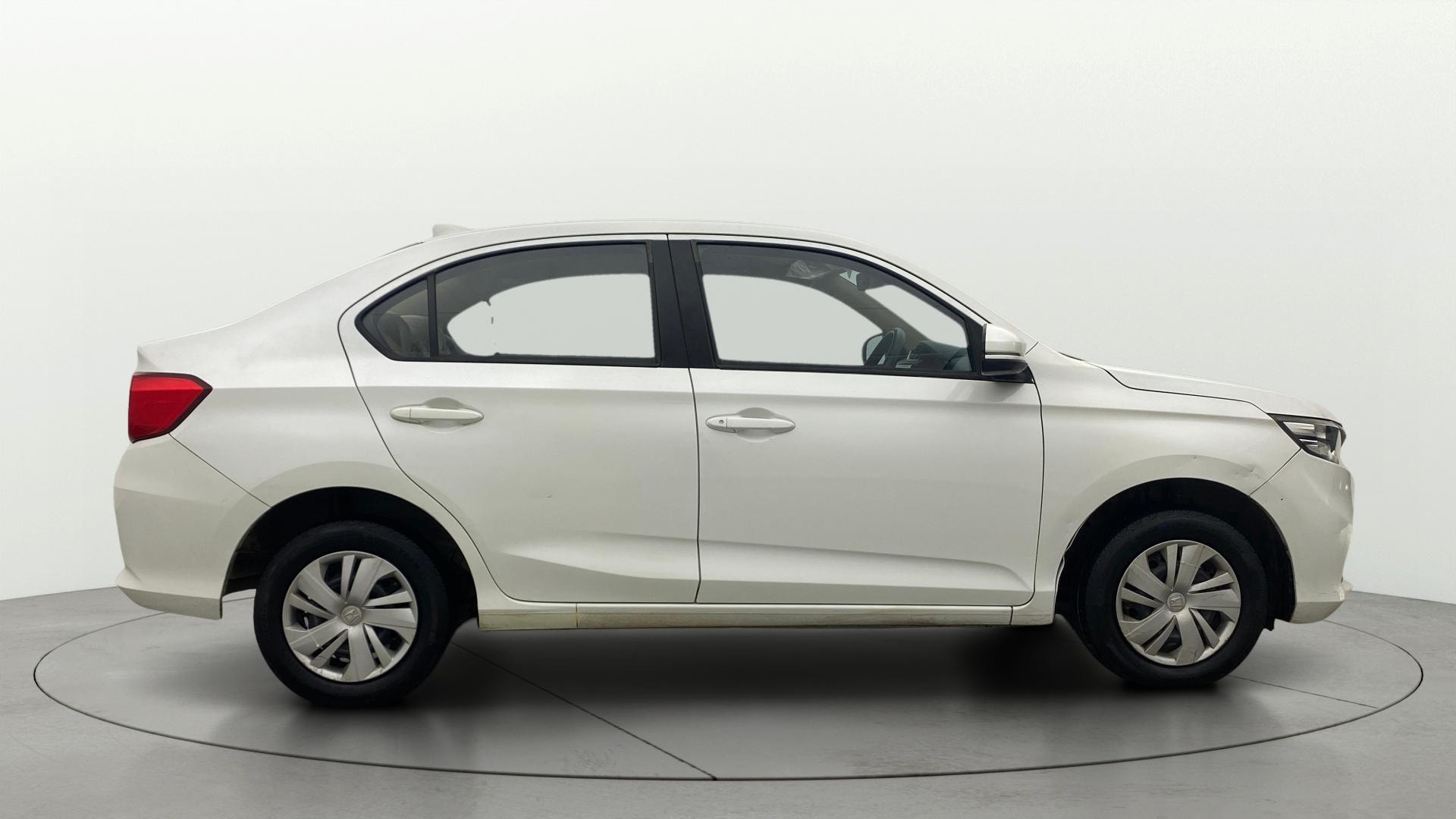 View 2018 Honda Amaze E MT Petrol BS IV Image 8 Used 2018 Honda Amaze E MT Petrol BS IV Image 8