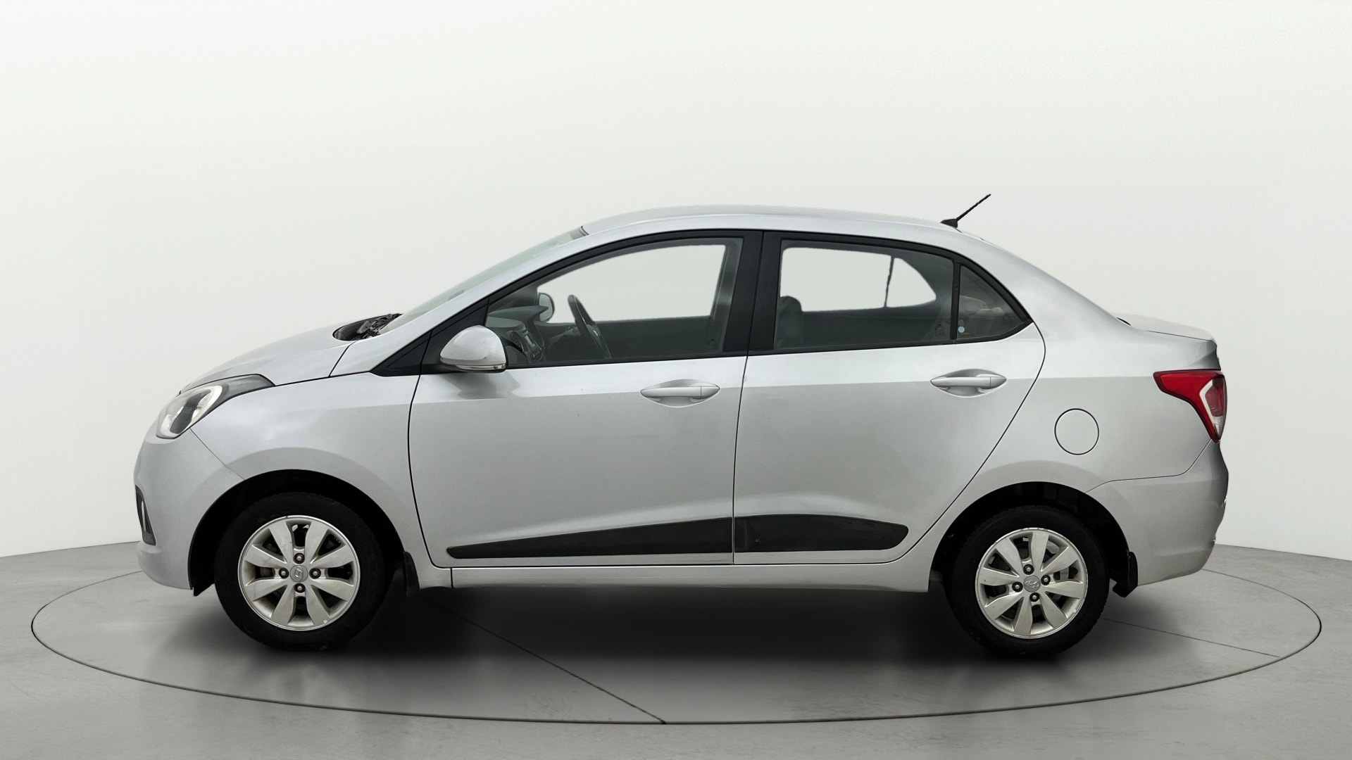Used 2013 Hyundai Xcent Used 2013 Hyundai Xcent