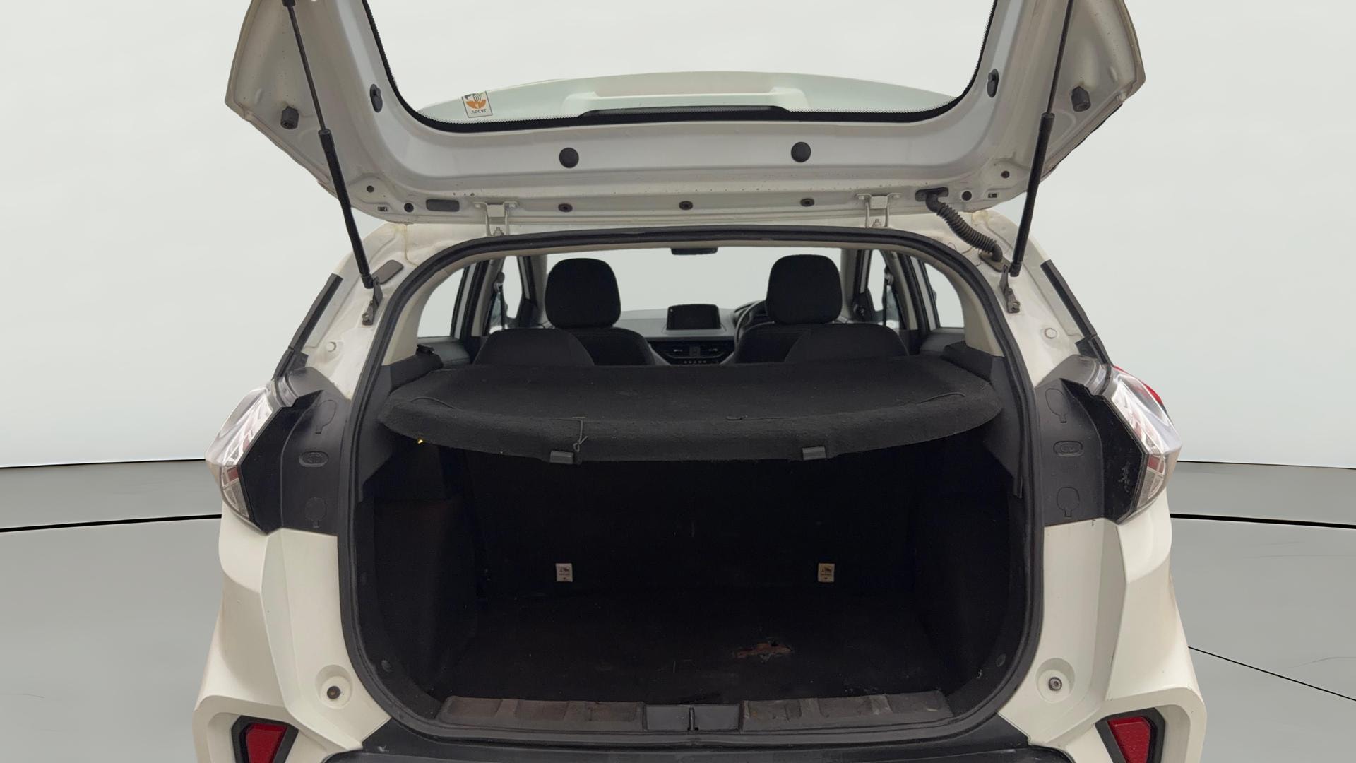 View 2023 Tata Nexon Revotron XE Image 37 Used 2023 Tata Nexon Revotron XE Image 37