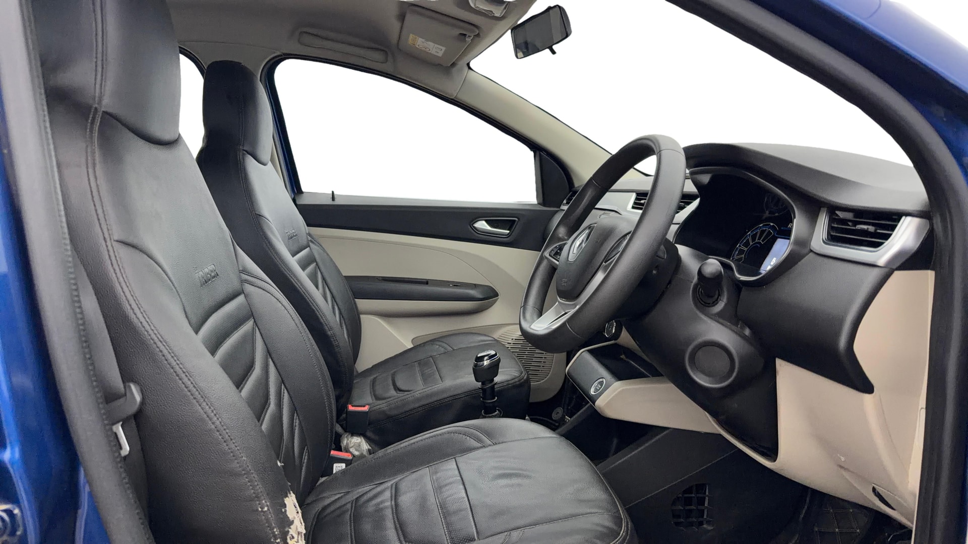 View 2022 Renault Triber RXZ Image 18 Used 2022 Renault Triber RXZ Image 18