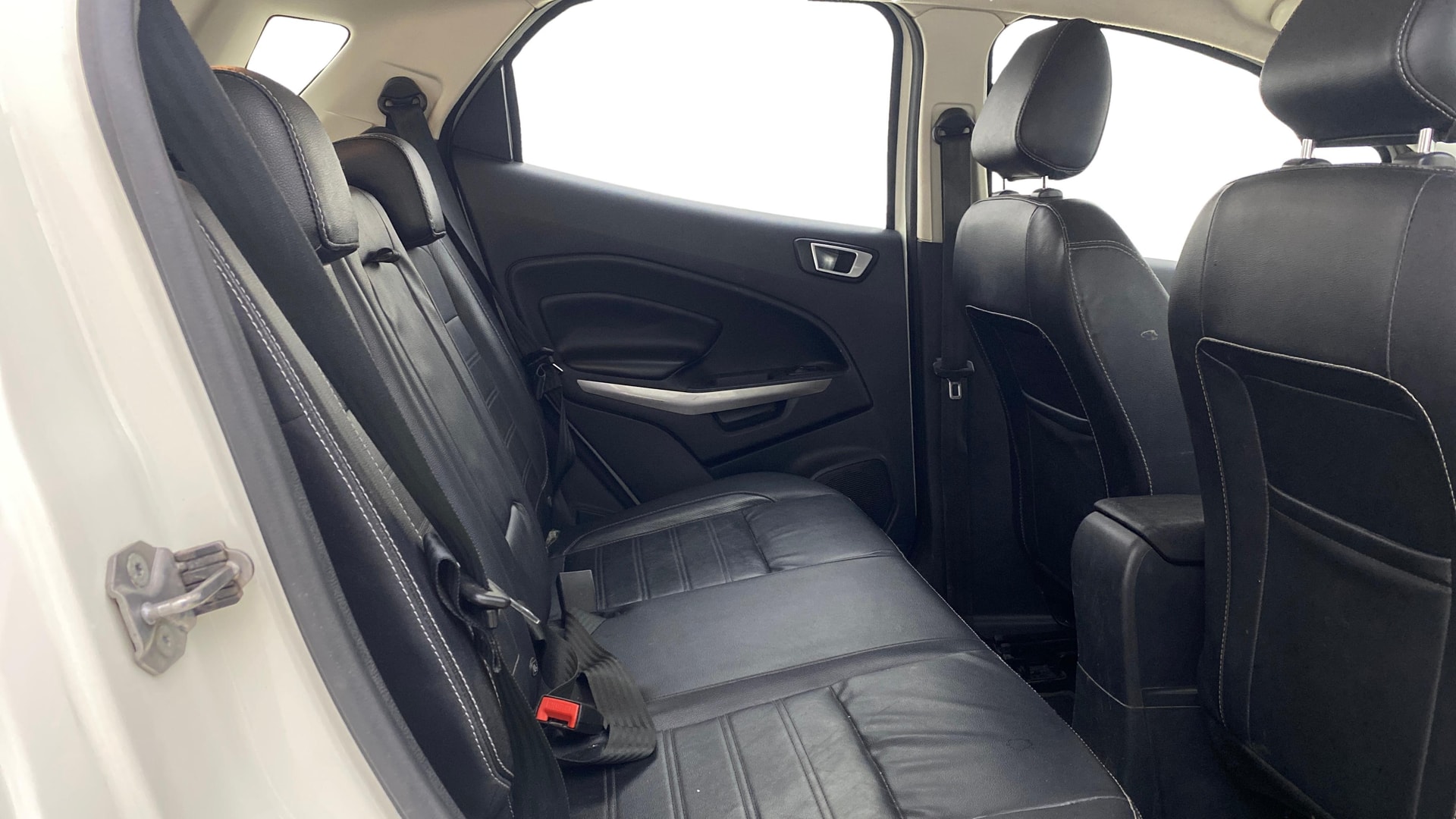 View 2019 Ford EcoSport 1.5 TDCi Diesel Ambiente BS IV Image 36 Used 2019 Ford EcoSport 1.5 TDCi Diesel Ambiente BS IV Image 36