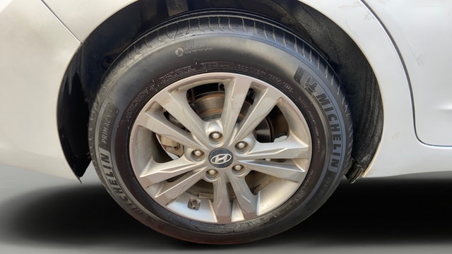 View Hyundai Elantra Image 25 Used Hyundai Elantra Image 25