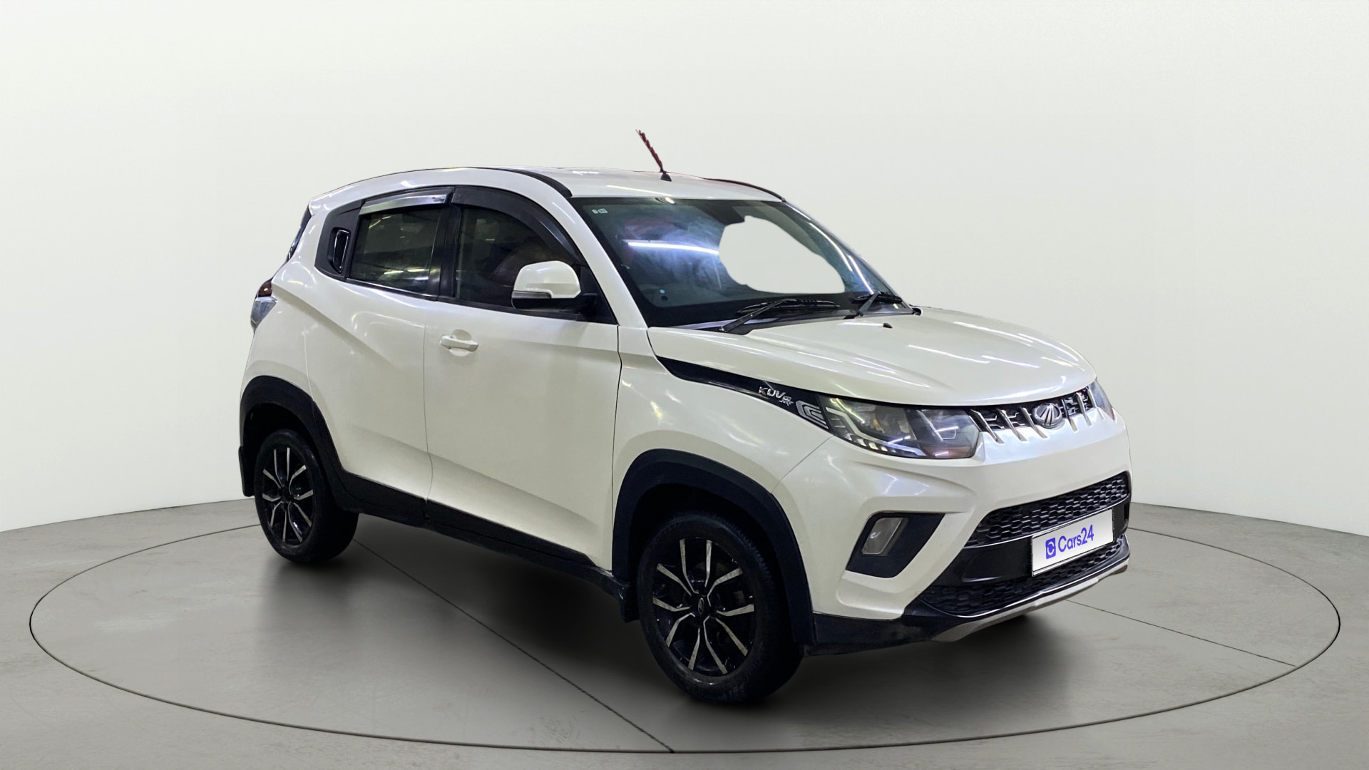 View 2018 Mahindra KUV100 K2 Petrol BS IV Image 35 Used 2018 Mahindra KUV100 K2 Petrol BS IV Image 35