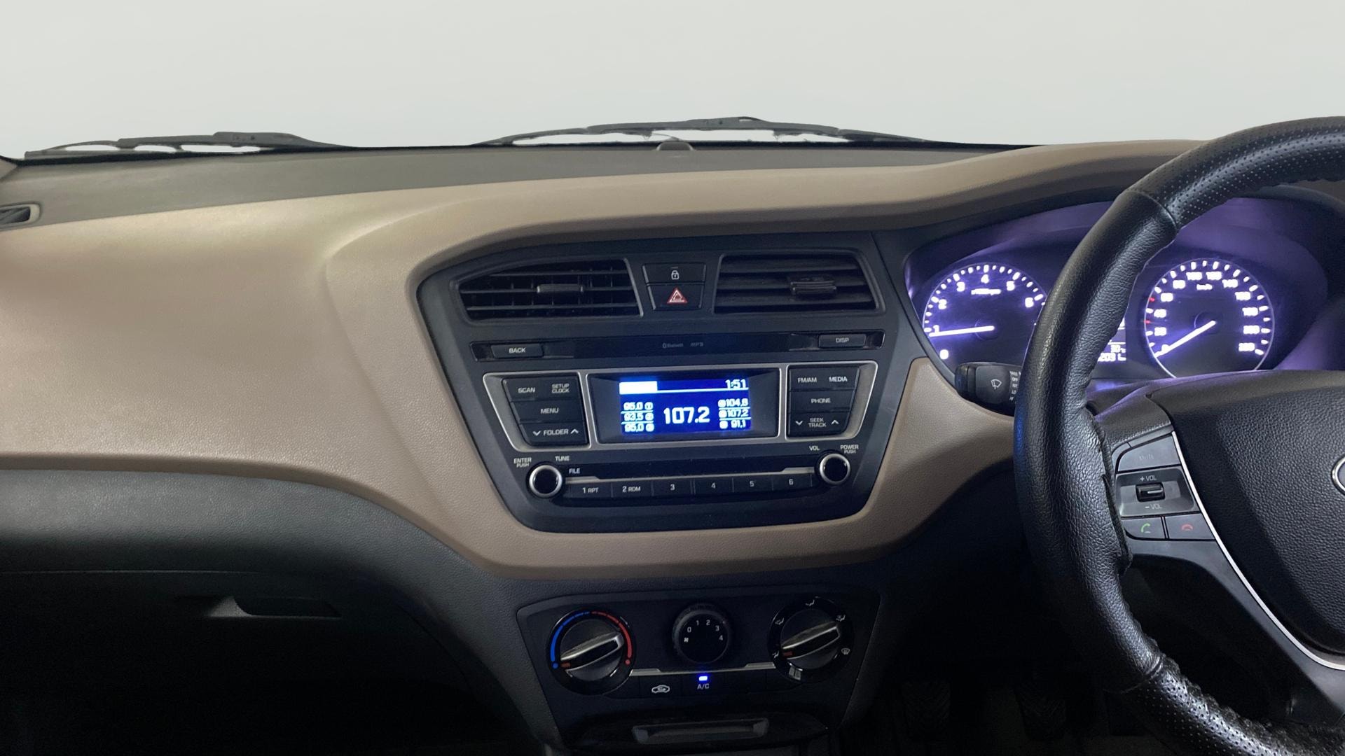 View 2015 Hyundai Elite i20 Magna 1.2 Image 17 Used 2015 Hyundai Elite i20 Magna 1.2 Image 17