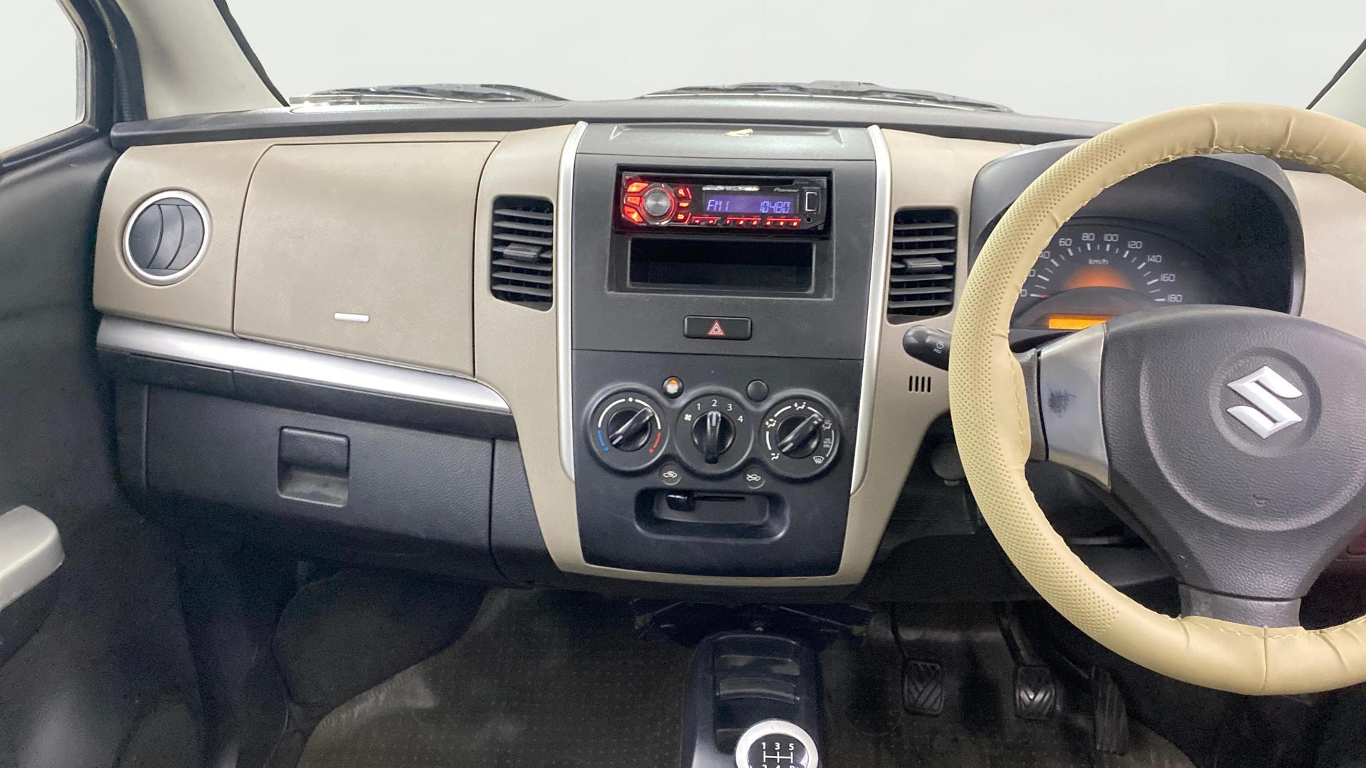 View 2014 Maruti Suzuki 1000 Base Variant Image 17 Used 2014 Maruti Suzuki 1000 Base Variant Image 17