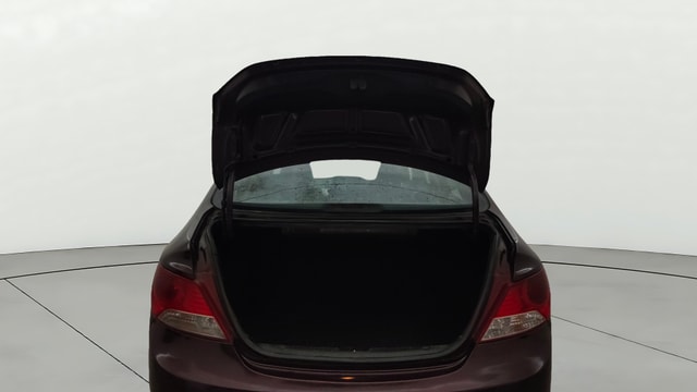 View Hyundai Fluidic Verna Image 16 Used Hyundai Fluidic Verna Image 16