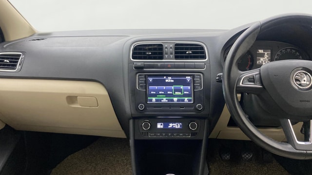 View Skoda Rapid Image 17 Used Skoda Rapid Image 17