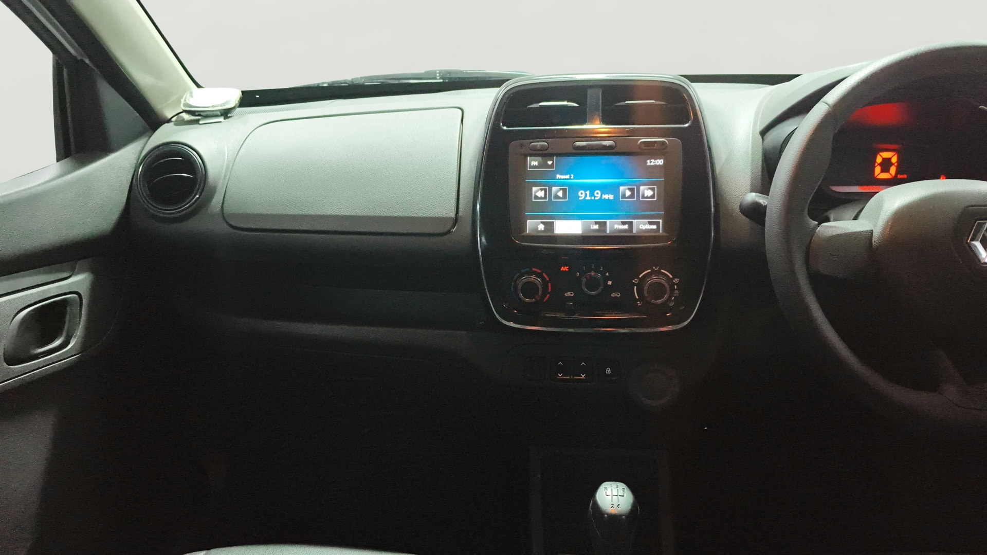 View 2016 Renault Kwid RXT 1.0 Image 17 Used 2016 Renault Kwid RXT 1.0 Image 17