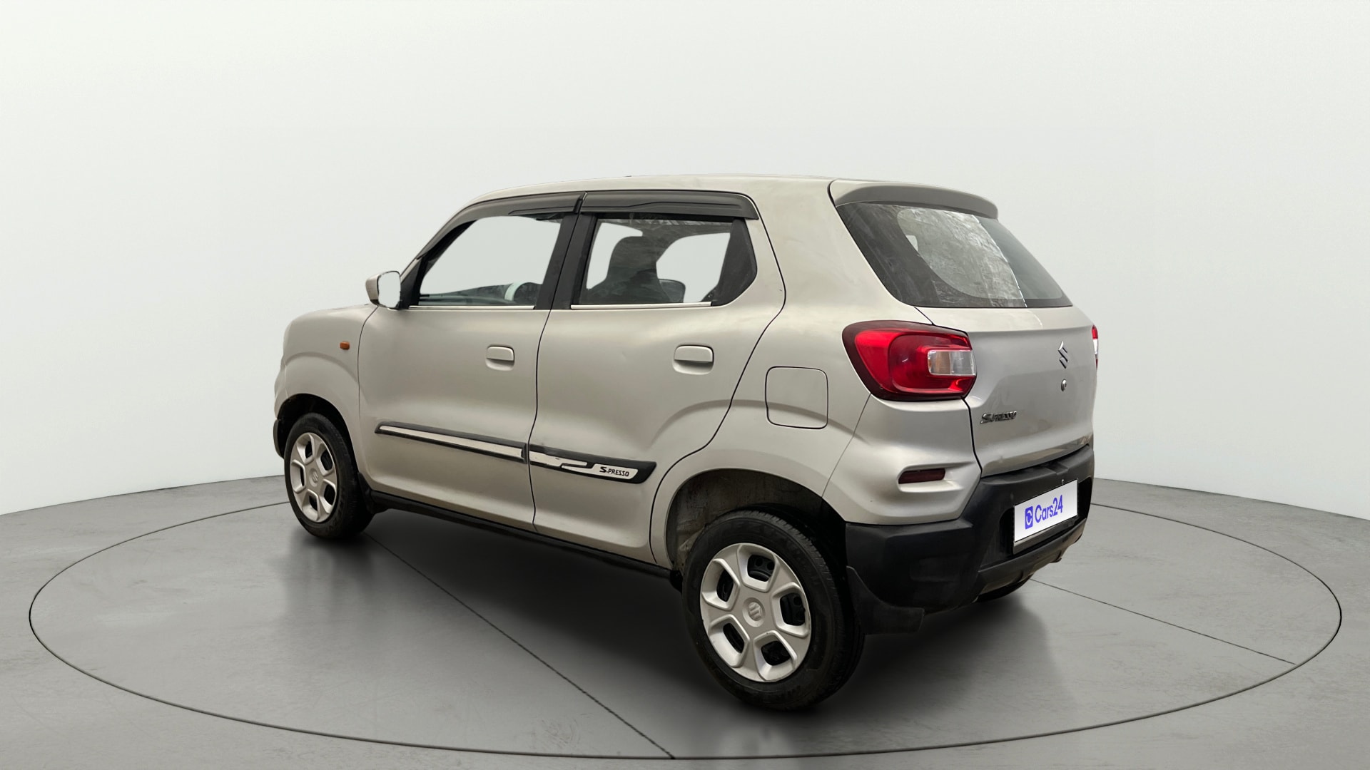 View 2021 Maruti Suzuki 1000 Base Variant Image 2 Used 2021 Maruti Suzuki 1000 Base Variant Image 2