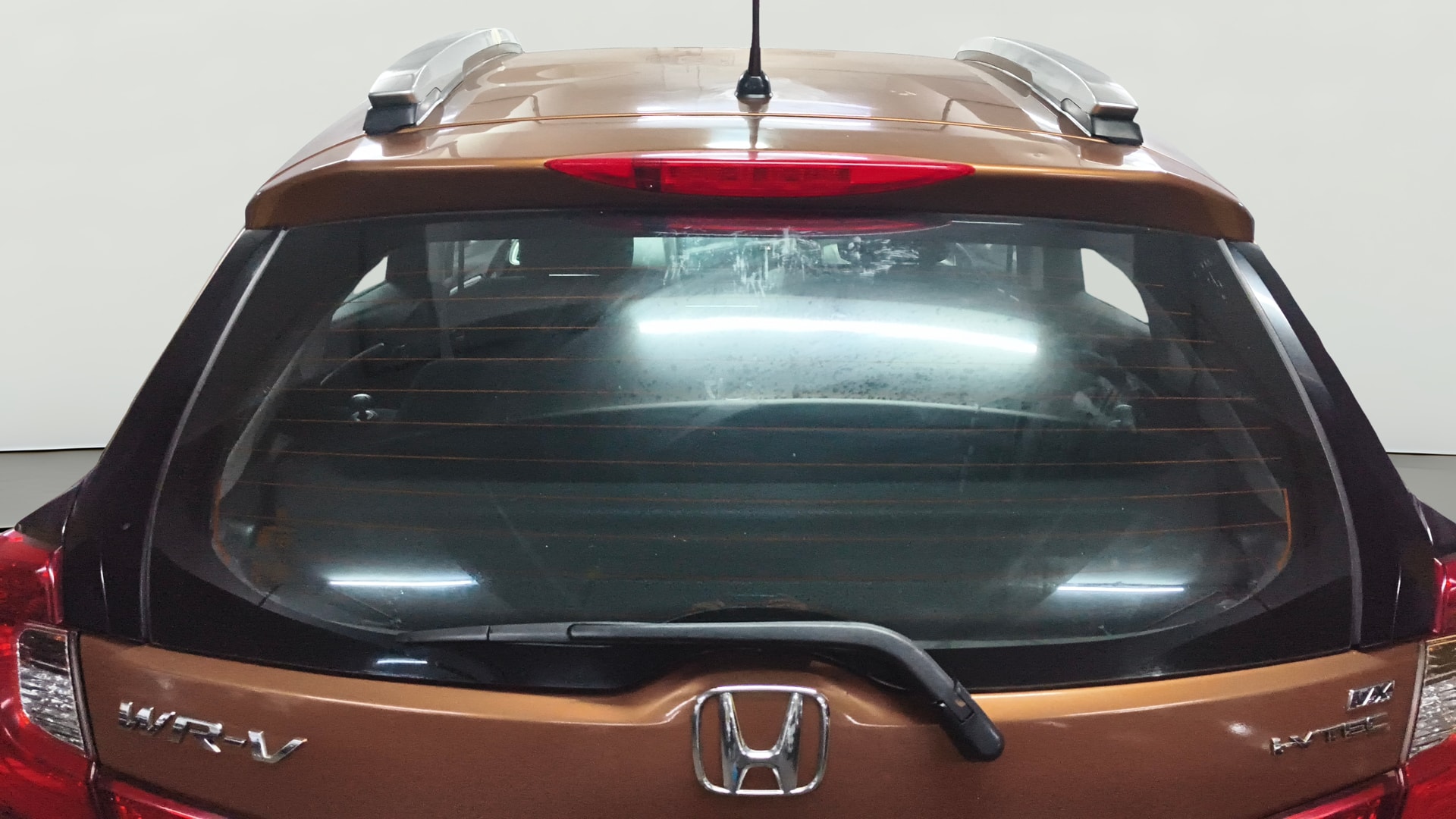 View 2017 Honda WR-V S MT Diesel Edge Edition Image 4 Used 2017 Honda WR-V S MT Diesel Edge Edition Image 4