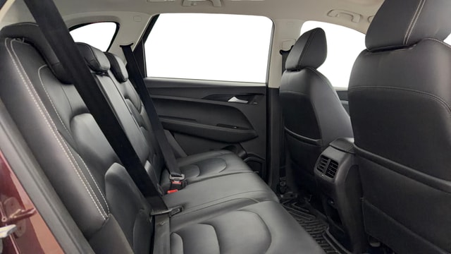 View MG Hector Image 31 Used MG Hector Image 31