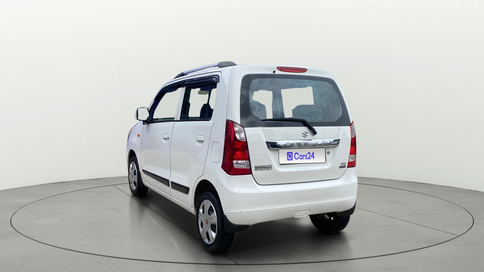 View 2018 Maruti Suzuki 1000 Base Variant Image 2 Used 2018 Maruti Suzuki 1000 Base Variant Image 2