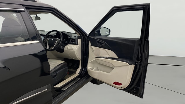 View Mahindra XUV300 Image 44 Used Mahindra XUV300 Image 44
