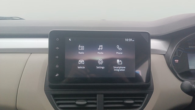 View Renault Triber Image 18 Used Renault Triber Image 18
