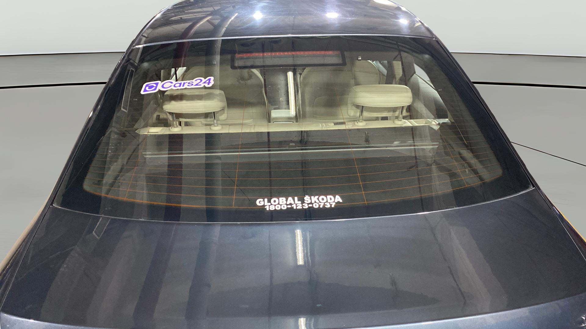 View 2019 Skoda Octavia 2.0 Style TDI CR AT Image 5 Used 2019 Skoda Octavia 2.0 Style TDI CR AT Image 5