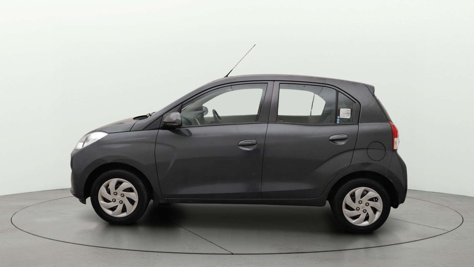 View 2022 Hyundai New Santro Sportz AMT Image 5 Used 2022 Hyundai New Santro Sportz AMT Image 5