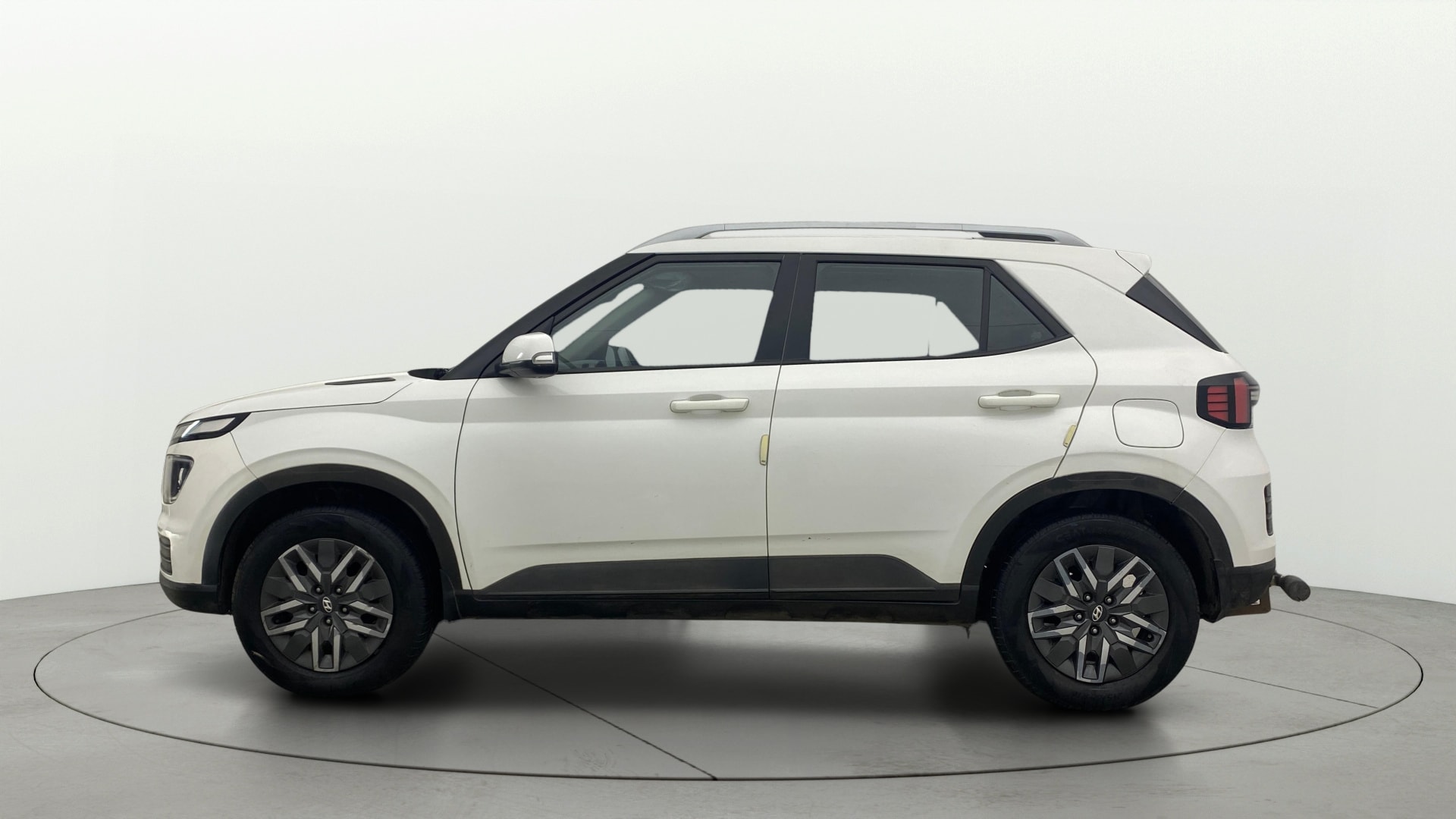 View 2023 Hyundai Venue S (O) 1.0 Turbo Petrol DCT Image 6 Used 2023 Hyundai Venue S (O) 1.0 Turbo Petrol DCT Image 6