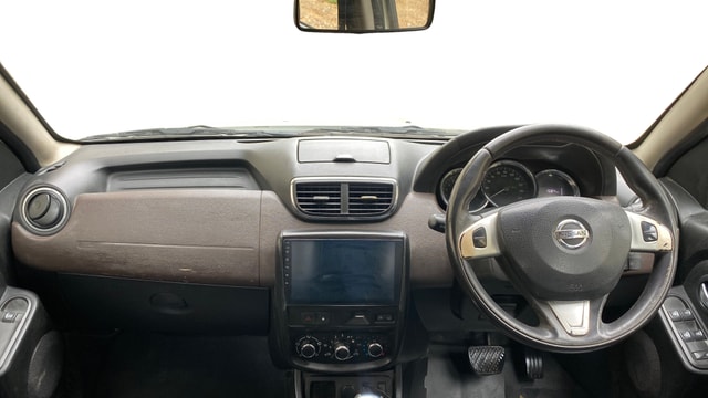 View Nissan Terrano Image 15 Used Nissan Terrano Image 15