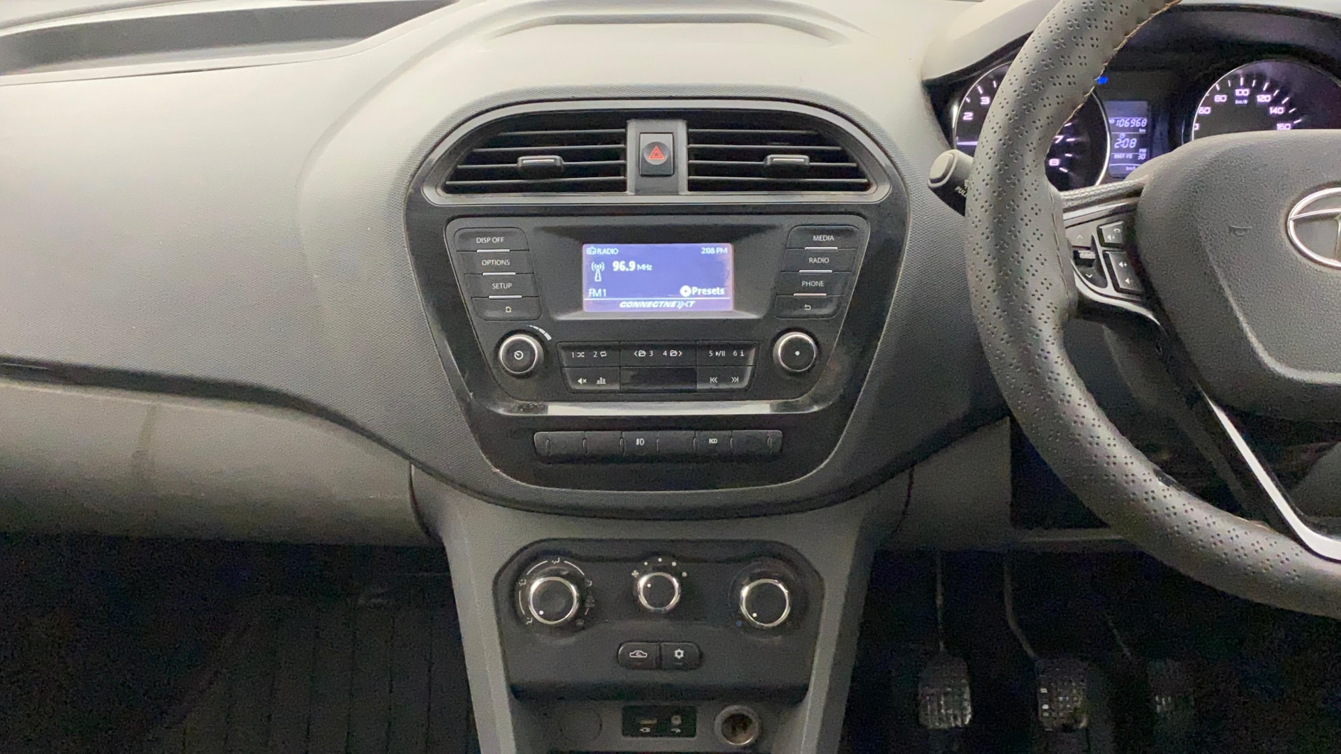 View 2018 Tata Tigor XT Petrol Image 17 Used 2018 Tata Tigor XT Petrol Image 17