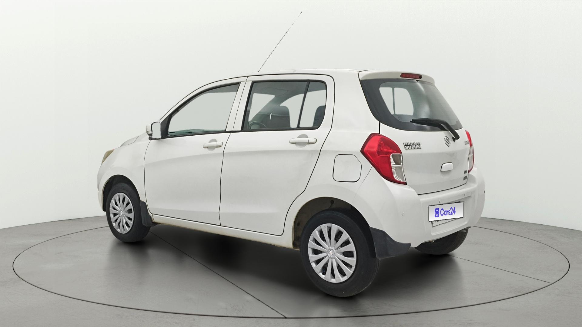 View 2017 Maruti Suzuki 1000 Base Variant Image 2 Used 2017 Maruti Suzuki 1000 Base Variant Image 2