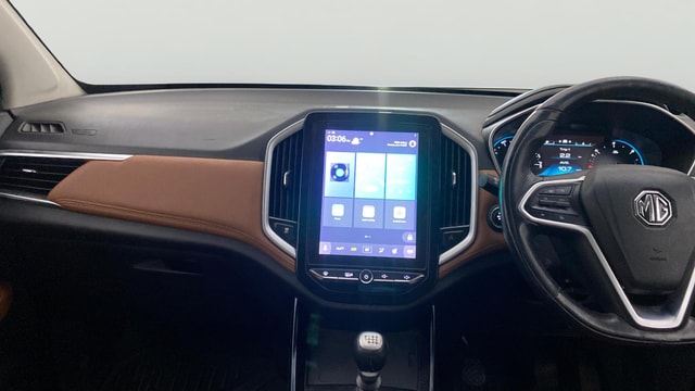 View MG Hector Plus Image 17 Used MG Hector Plus Image 17