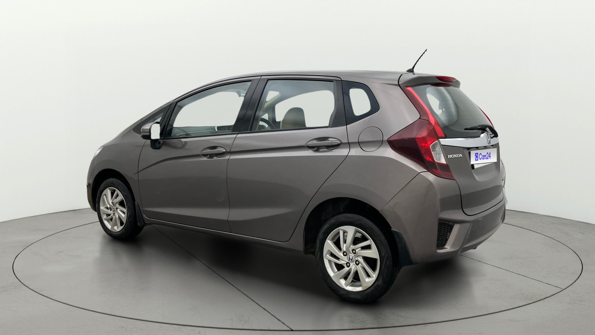 View 2017 Honda Jazz E MT Diesel Image 2 Used 2017 Honda Jazz E MT Diesel Image 2