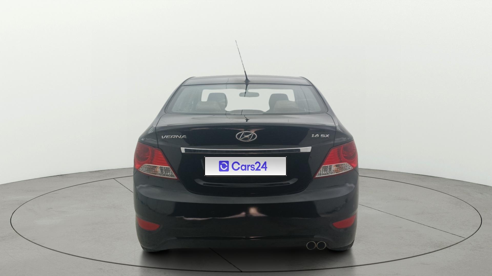 View 2014 Hyundai Fluidic Verna 1.6 VTVT SX Image 40 Used 2014 Hyundai Fluidic Verna 1.6 VTVT SX Image 40