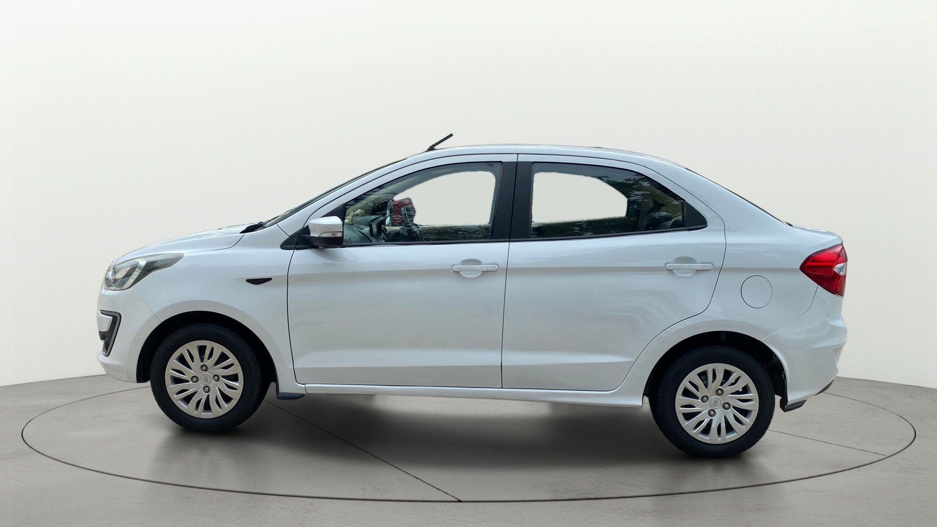 View 2019 Ford Figo Aspire 1.2P Ambiente MT BS IV Image 5 Used 2019 Ford Figo Aspire 1.2P Ambiente MT BS IV Image 5