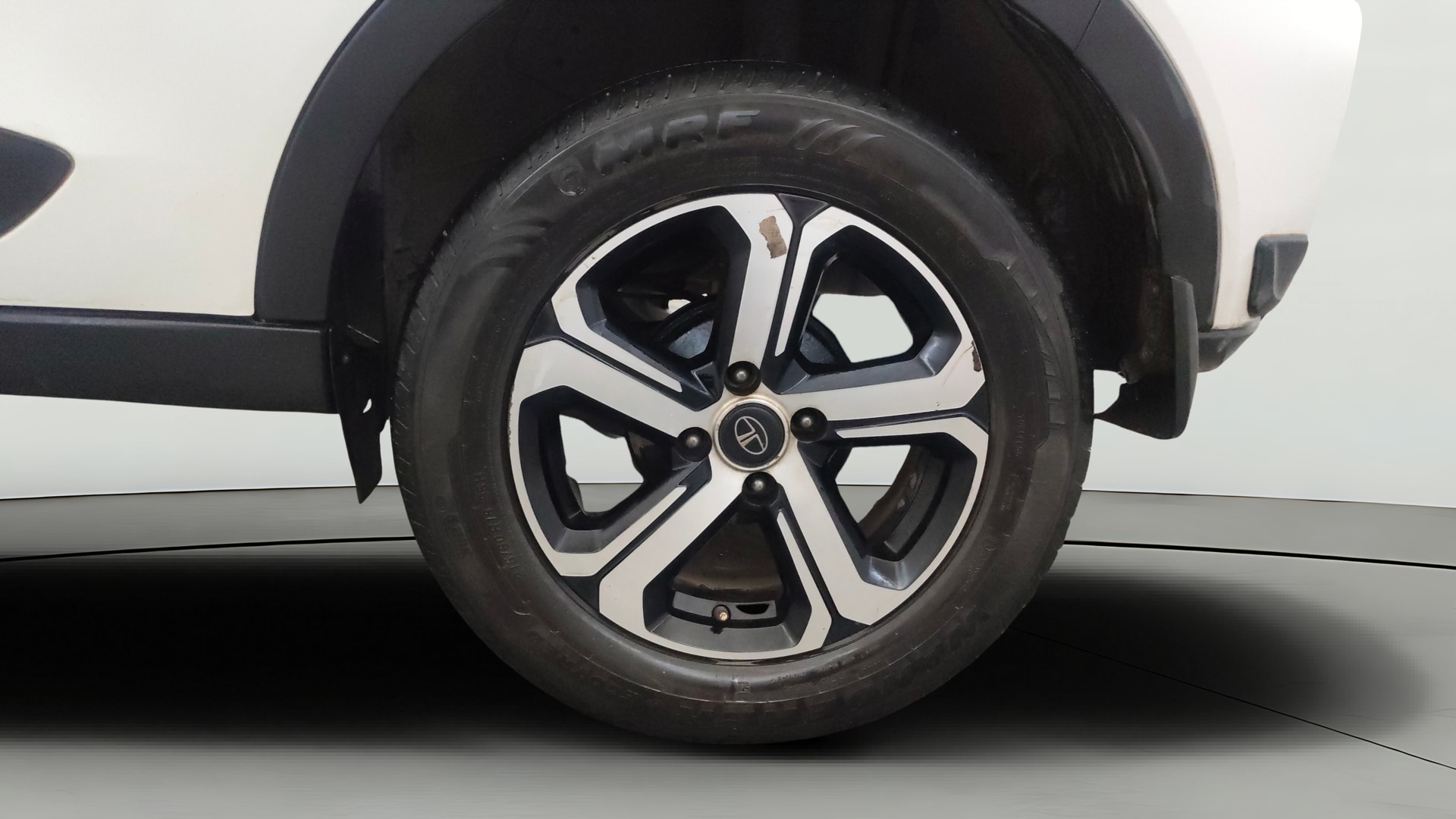 View 2021 Tata Nexon Revotron XE Image 12 Used 2021 Tata Nexon Revotron XE Image 12