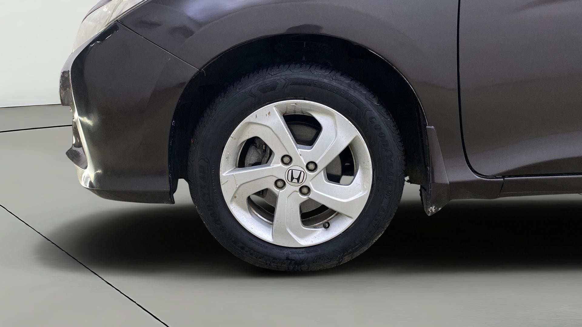 View 2015 Honda City ZX MT Diesel Anniversary Edition Image 30 Used 2015 Honda City ZX MT Diesel Anniversary Edition Image 30