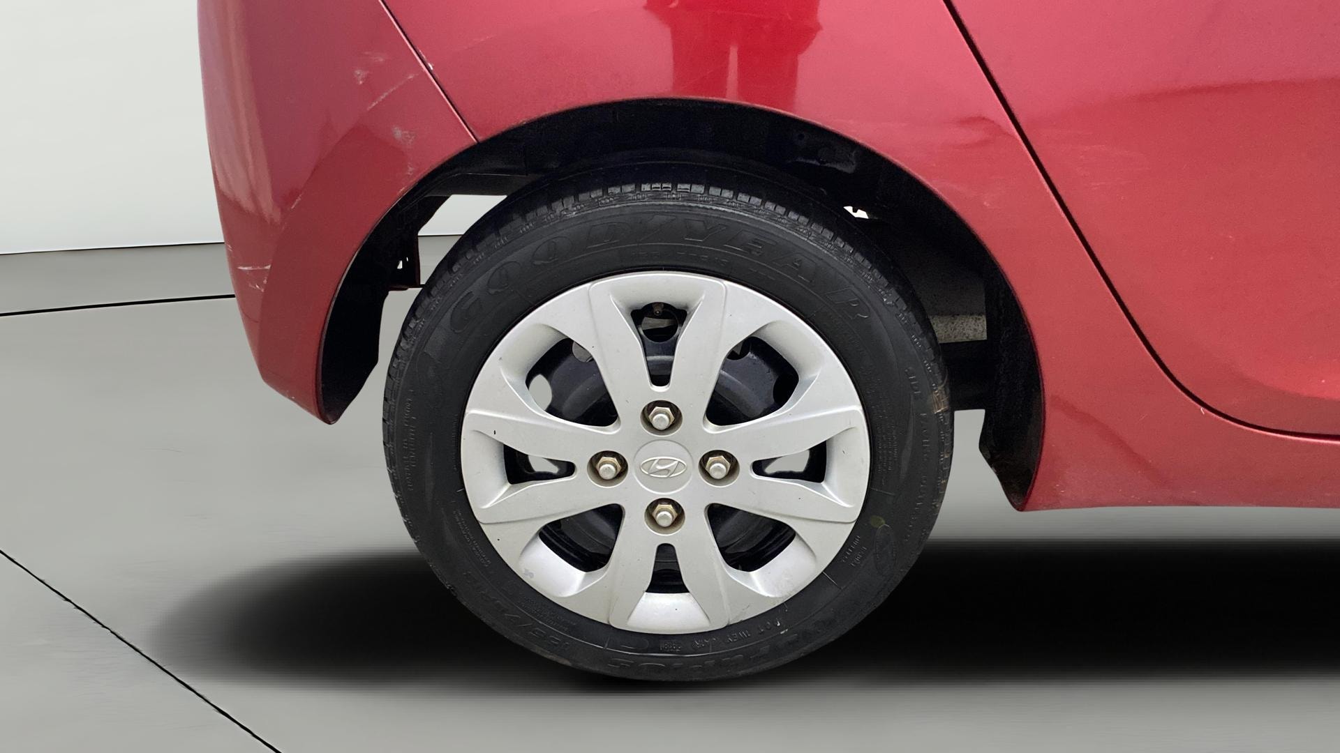 View 2019 Hyundai EON Magna Plus Image 31 Used 2019 Hyundai EON Magna Plus Image 31
