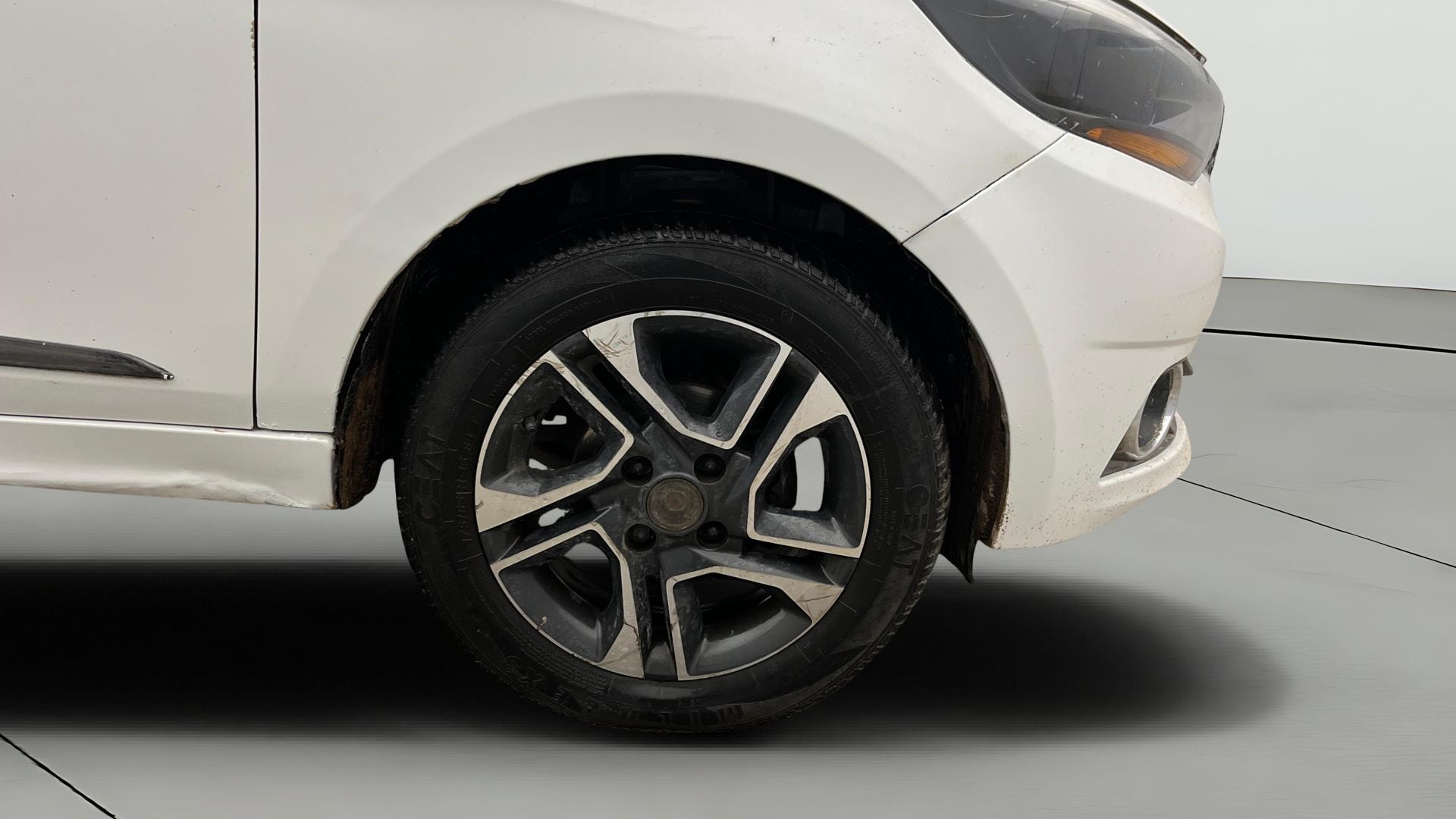 View 2017 Tata Tigor XZ (O) Petrol Image 40 Used 2017 Tata Tigor XZ (O) Petrol Image 40