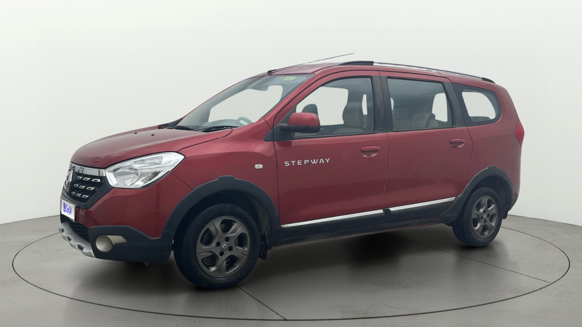 View 2017 Renault Lodgy Stepway RXZ 85PS 8 seater Image 23 Used 2017 Renault Lodgy Stepway RXZ 85PS 8 seater Image 23