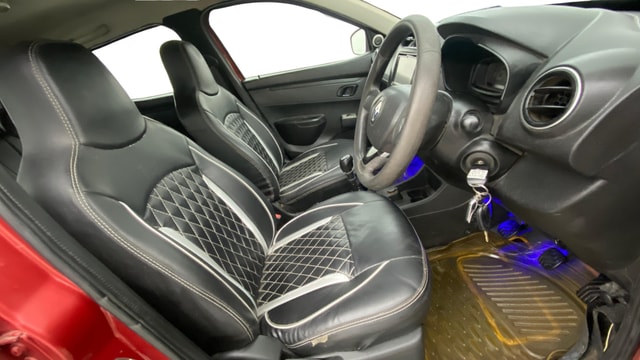 View Renault Kwid Image 26 Used Renault Kwid Image 26