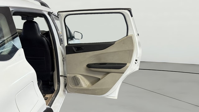 View Renault Triber Image 7 Used Renault Triber Image 7